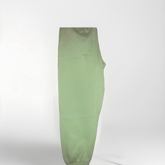 VS PINK Pale Petal V-Day Ivy Fleece Campus Sweatpants - Picture 4 of 5